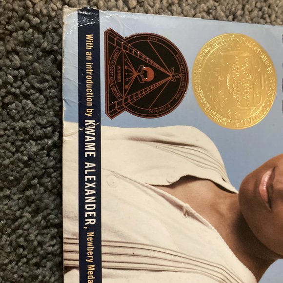 Books - Picture 2 of 4